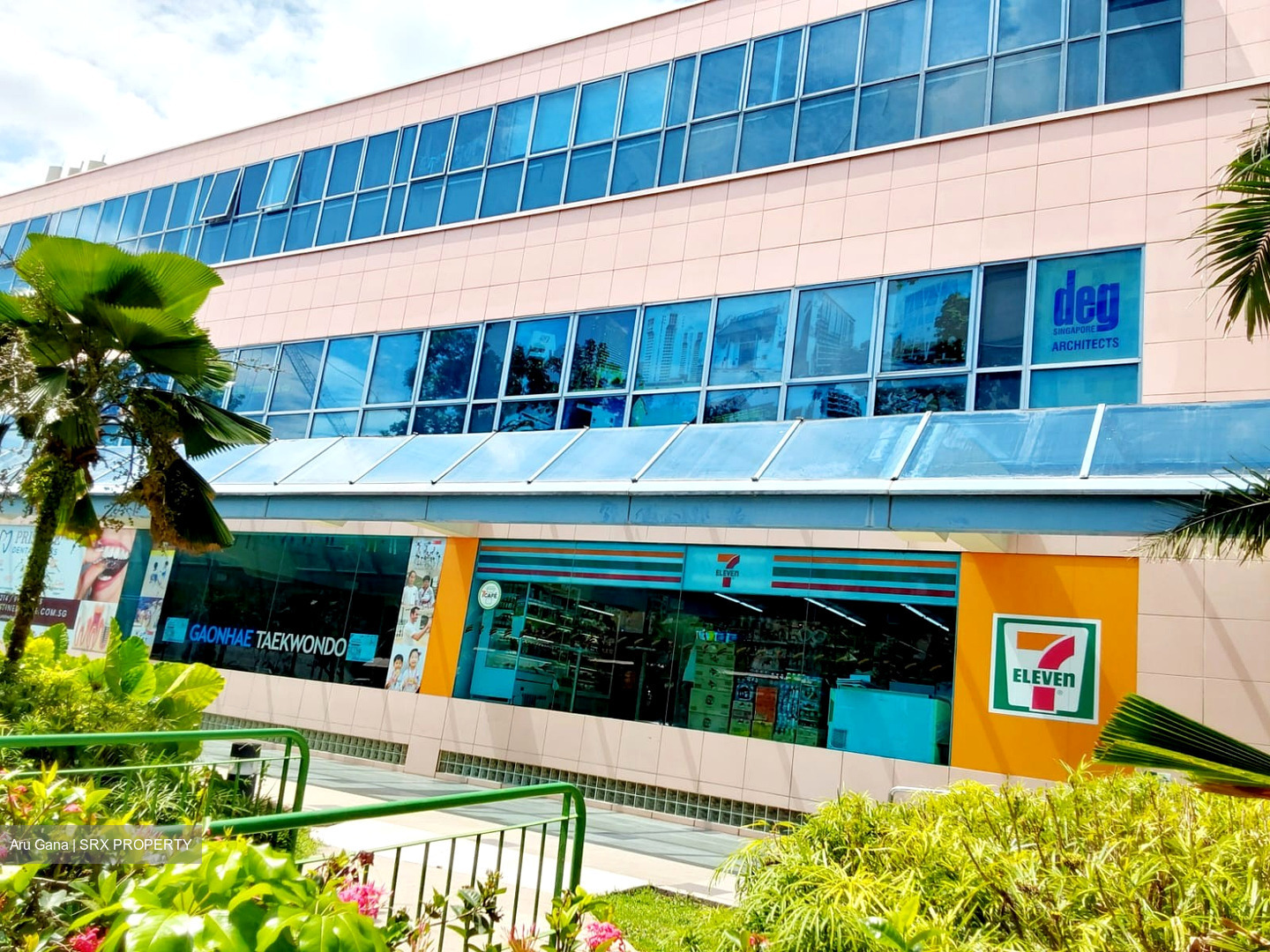 Kembangan Plaza (D14), Office #588731651